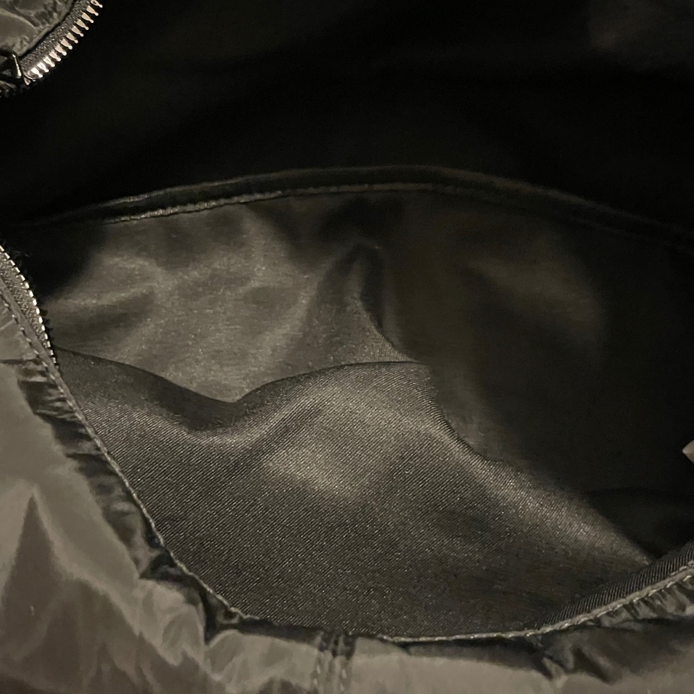 Stylish Black and White Women's bag. - Picture 3 of 3